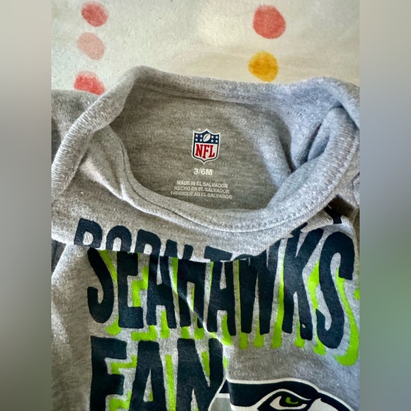 Seattle Seahawks 3-6 Month Onesie Bundle - Picture 4 of 6